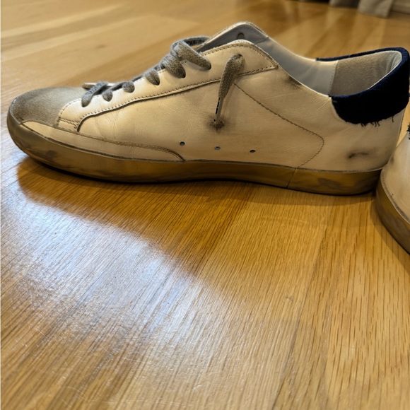 Men’s Golden Goose superstar low top sneakers in size 42. - Picture 11 of 13